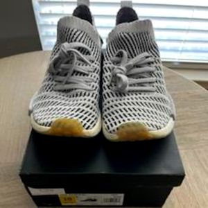Adidas NMD R1